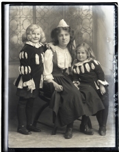 Hanbury Children, 5 Dec 1907